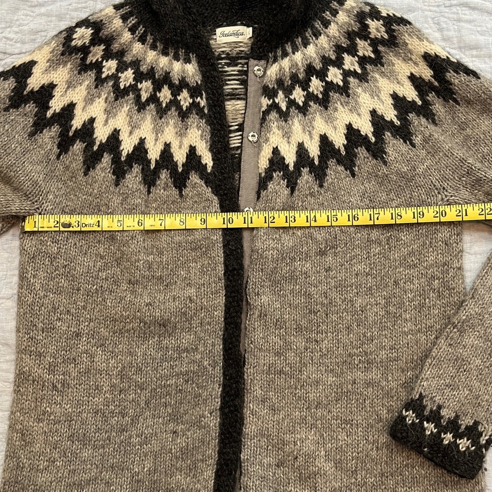 Icelandic wool Lopapeysa hooded cardigan  sweater with snaps - size large / EUC - Picture 6 of 8